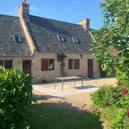 Holiday home Les Petites Maisons De La Clarte *