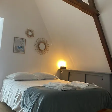 Holiday home Les Petites Maisons De La Clarte *