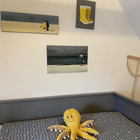 Les Petites Maisons De La Clarte Holiday home *