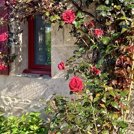 Holiday home Les Petites Maisons De La Clarte